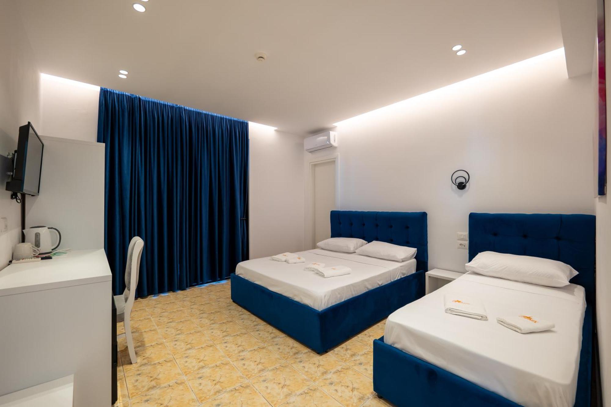 Feniks Hotel Ksamil Exteriér fotografie